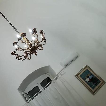 Rosso Quintino Appartement Bari Buitenkant foto