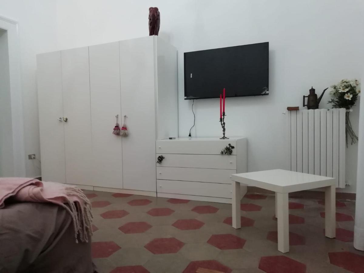Rosso Quintino Appartement Bari Buitenkant foto
