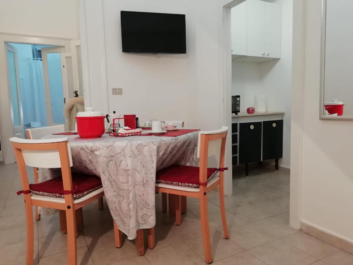 Rosso Quintino Appartement Bari Buitenkant foto