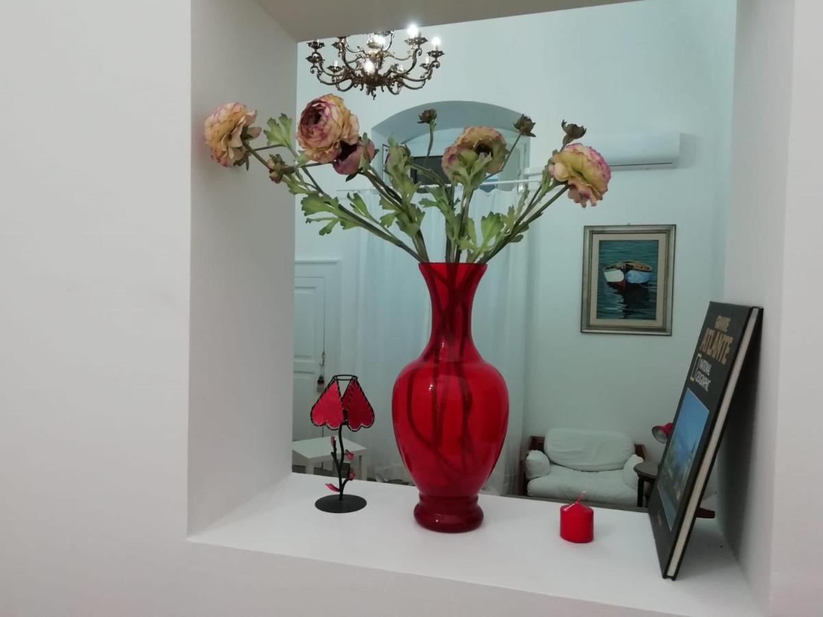 Rosso Quintino Appartement Bari Buitenkant foto